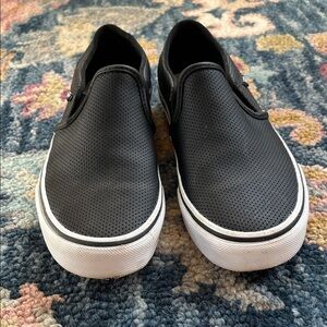 Vans Asher Slip On Sneaker